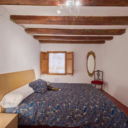 Espacio Completo En El Centro De Barcelona